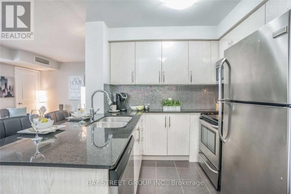 Primary Bedroom - 2207 - 5791 Yonge Street, Toronto, ON M2M0A8 Photo 4