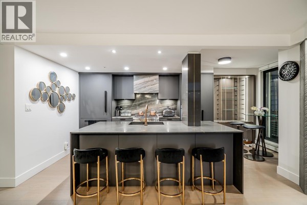 2207 198 Aquarius Mews, Vancouver, BC V6Z2Y4 Photo 5