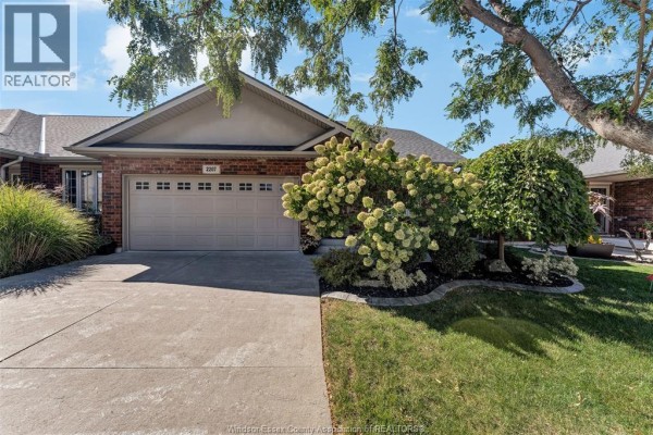 3pc Ensuite bath - 2207 Katella, Windsor, ON N8P0A4 Photo 2