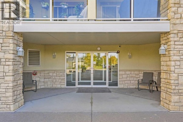 4pc Bathroom - 2208, 2518 Fish Creek Boulevard Sw, Calgary, AB T2Y4T6 Photo 2