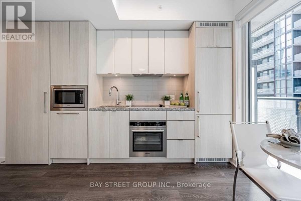 2208 - 115 Blue Jays Way, Toronto, ON, photo 3