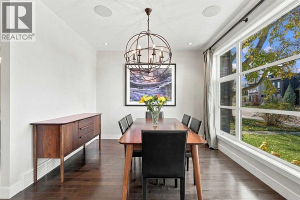 Breakfast - 2208 32 Street Sw, Calgary, AB T3E2R5 Photo 3