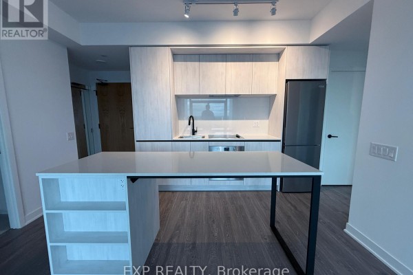 2209 - 2495 Eglinton Ave W Avenue, Mississauga, ON L5M2V8 Photo 5