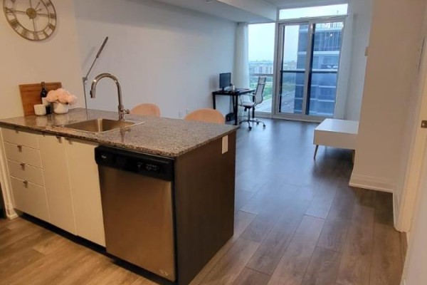 2209 - 9 Valhalla Inn Road, Toronto, ON M9B0B2 Photo 3