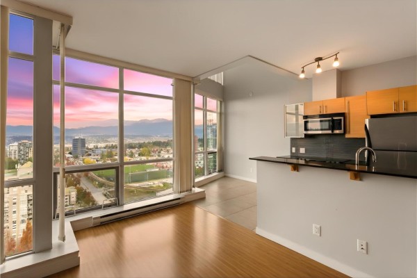 2209 13399 104 Avenue, Surrey, BC, photo 3