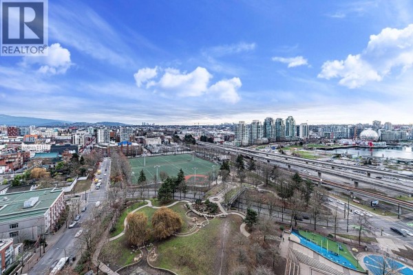 2209 58 Keefer Place, Vancouver, BC V6B0B8 Photo 5