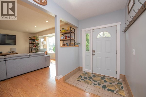Bedroom - 2209 Leblanc Street, Lumby, BC V0E2G0 Photo 4