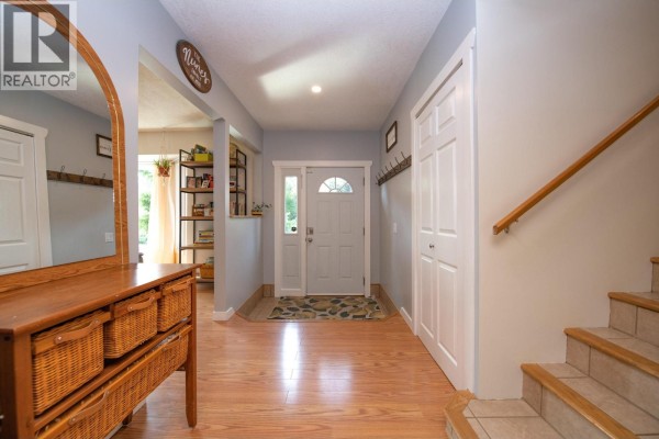 Bedroom - 2209 Leblanc Street, Lumby, BC V0E2G0 Photo 5