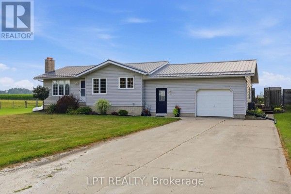 22095 Mc Dougall Line, West Elgin, ON N0L2C0 Photo 3