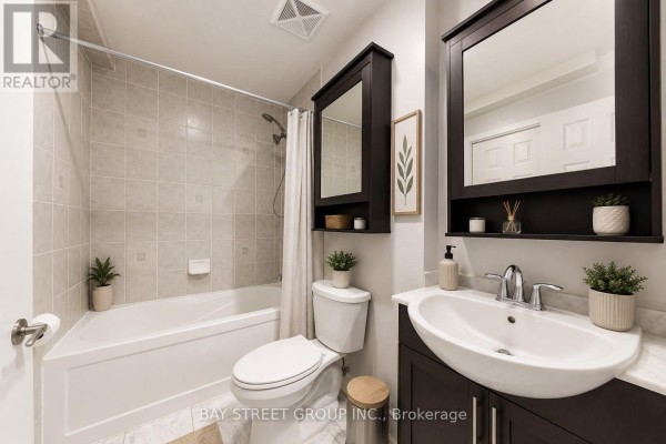 Primary Bedroom - 221 - 31 Olive Avenue, Toronto, ON M2N4N4 Photo 4