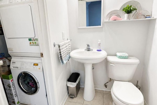 Laundry room - 221 - 760 Lawrence Avenue W, Toronto, ON M6A3E7 Photo 4