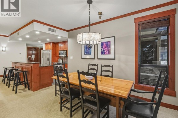 221 2202 Gondola Way, Whistler, BC V8E0M7 Photo 4
