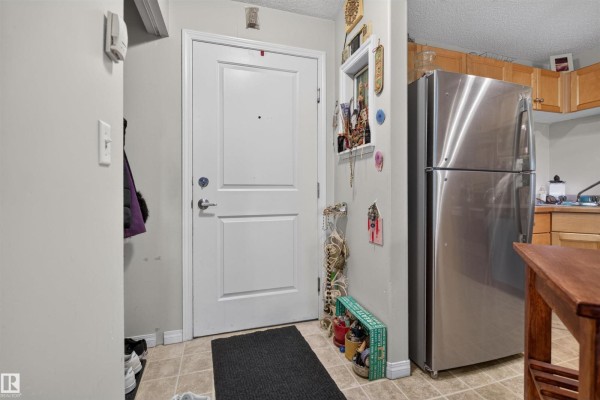 Kitchen - #221 245 Edwards Dr Sw, Edmonton, AB T6X1J9 Photo 2