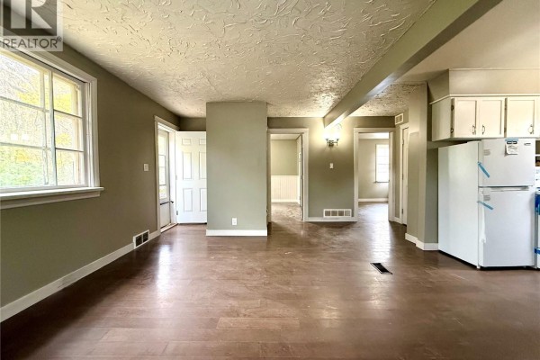 4pc Bathroom - 221 4th Avenue N, Yorkton, SK S3N1B5 Photo 5