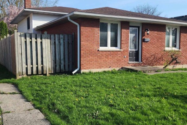 221 Admiral Drive, London East, ON, photo 3