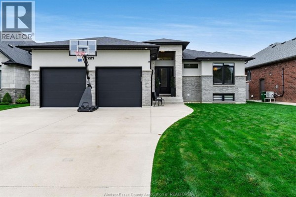 221 Bernath Street, Kingsville