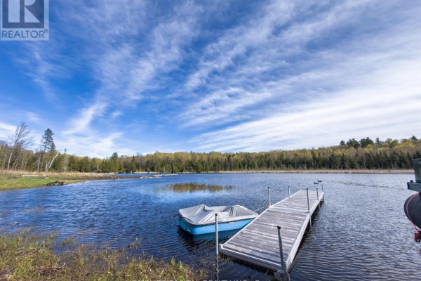 221 Lacourse Lane, Lanark Highlands, ON K0A3L0 Photo 4