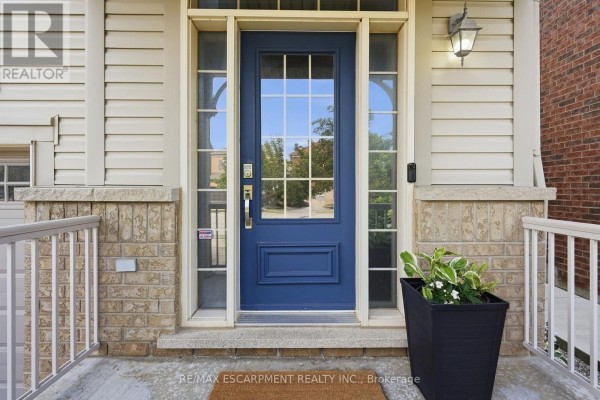 221 Nisbet Boulevard, Hamilton, ON, photo 2