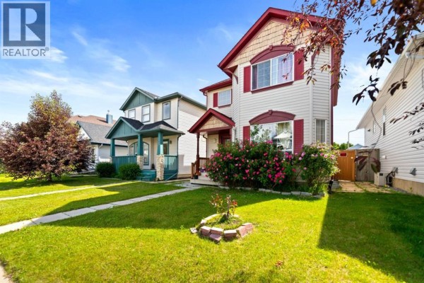 Kitchen - 221 Tarington Close Ne, Calgary, AB T3J3V7 Photo 4