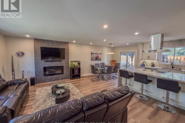 Office - 221 Tupper Boulevard, New Tecumseth, ON L9R1B5 Photo 4