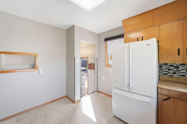 Bedroom - 221 Wallasey Street, Winnipeg, MB R3J3C2 Photo 5