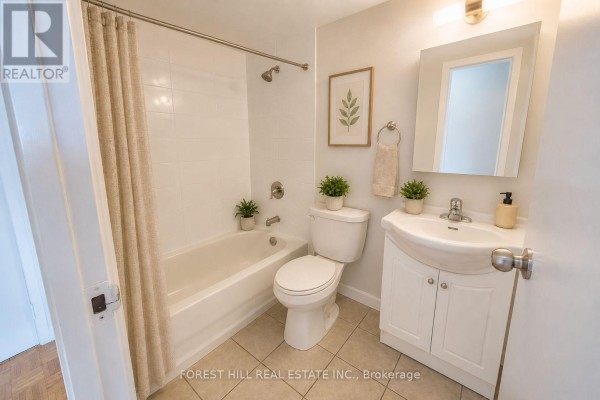 2210 - 1 Fountainhead Road, Toronto, ON M3J2V1 Photo 2