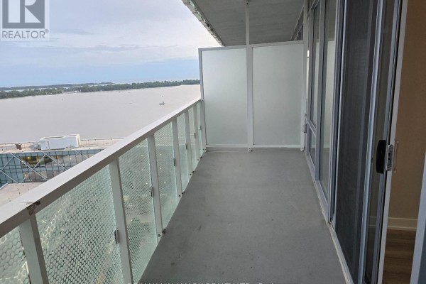 2210 - 15 Queens Quay E, Toronto, ON, photo 2