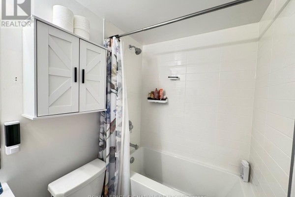 2210 - 159 Wellesley Street, Toronto, ON M4Y0H5 Photo 3