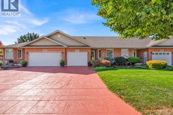 2211 Chateau Avenue, Windsor