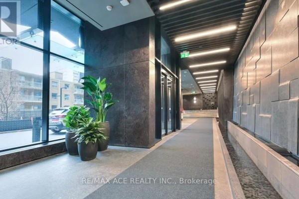 2213 - 110 Broadway Avenue, Toronto, ON, photo 2