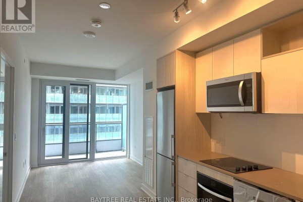 2214 - 70 Princess Street, Toronto, ON M5A0X6 Photo 2
