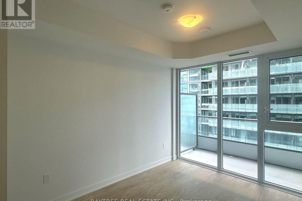 2214 - 70 Princess Street, Toronto, ON M5A0X6 Photo 3