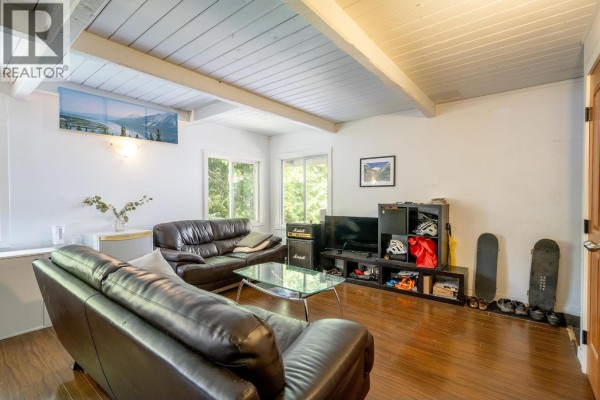 2214 Brandywine Way, Whistler, BC V8E0A8 Photo 2