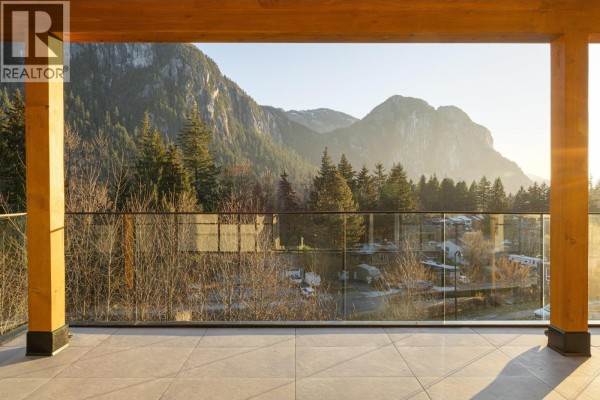 2216 Windsail Place, Squamish, BC V8B0T6 Photo 4