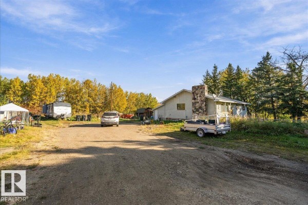 Bedroom 3 - 22164 Twp Road 512, Rural Strathcona County, AB T8G1E8 Photo 5