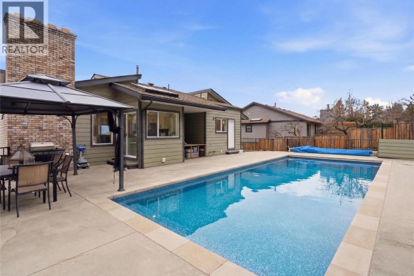 Bedroom - 2218 Omineca Place, Kelowna, BC V1V1H7 Photo 2