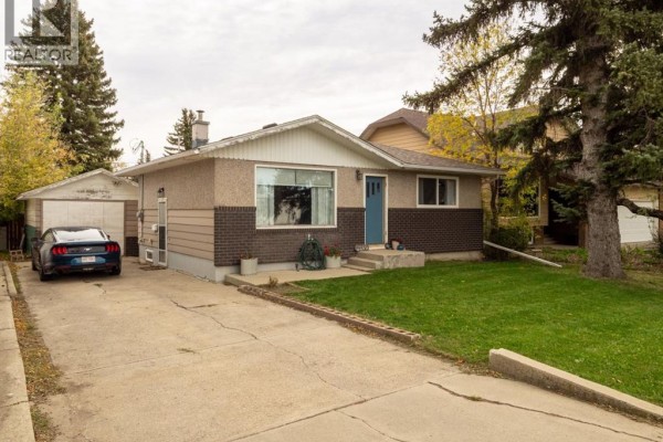4pc Bathroom - 2219 14 Street, Coaldale, AB T1M1E1 Photo 3