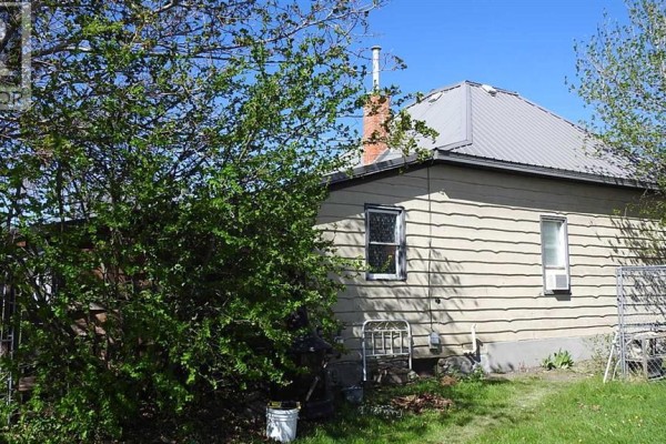 2219 20 Street, Nanton, AB T0L1R0 Photo 4