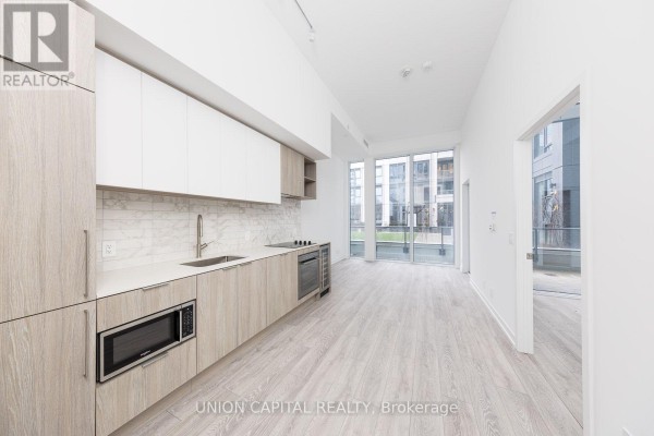 222 - 2020 Bathurst Street, Toronto, ON M5P0A6 Photo 4