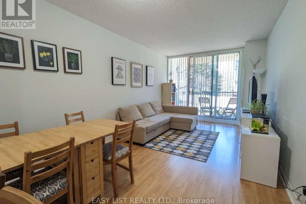 Living room - 222 - 38 William Carson Crescent, Toronto, ON M2P2H2 Photo 2