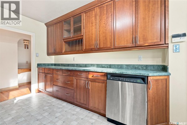 Bedroom - 222 Broadway Avenue, Regina, SK S4N1B3 Photo 5