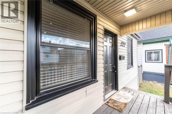 222 Kensington Avenue N, Hamilton, ON, photo 3