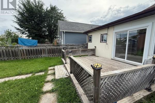 Sunroom - 222 Maple Street S, Timmins, ON P4N1Z2 Photo 5