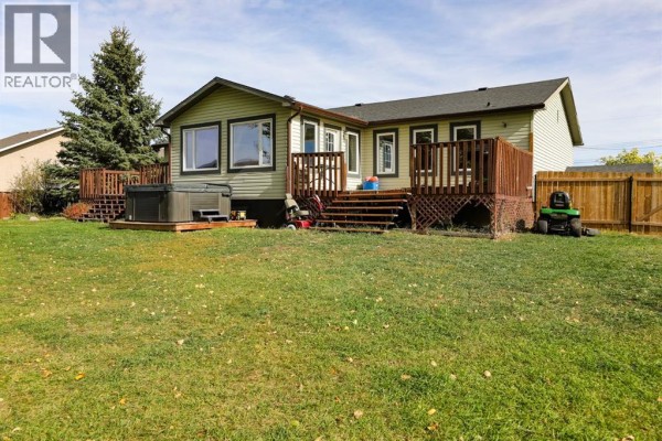 Breakfast - 222 S 3 Street W, Magrath, AB T0K1J0 Photo 5