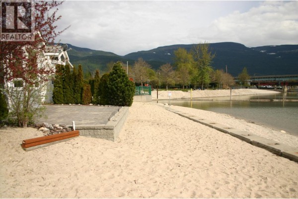 Primary Bedroom - 222 Temple Street Unit# 8, Sicamous, BC V0E2V0 Photo 5