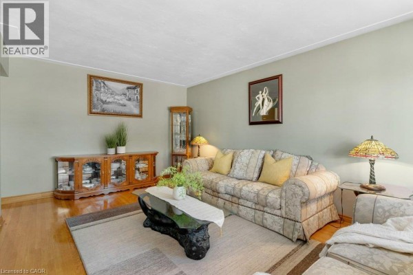4pc Bathroom - 222 Thunderbird Drive, Cambridge, ON N1R6H5 Photo 4