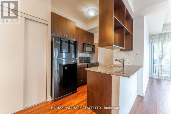 2220 - 181 Village Green Square, Toronto, ON M1S0K6 Photo 5