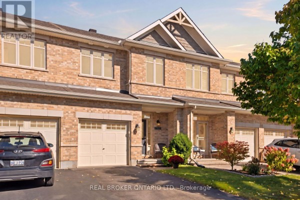 Townhouse for sale at 2221 Angelica Avenue, Ottawa, ON - MLS® mkqypV