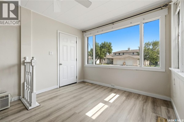 4pc Bathroom - 2222 Wallace Street, Regina, SK S4S3H4 Photo 3