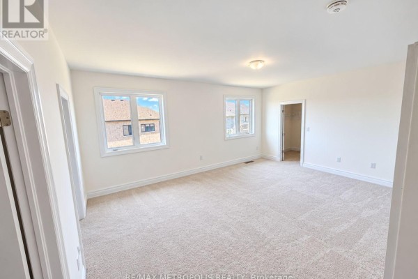Family room - 2224 Beckman Crescent, Oshawa, ON L1L0W8 Photo 3